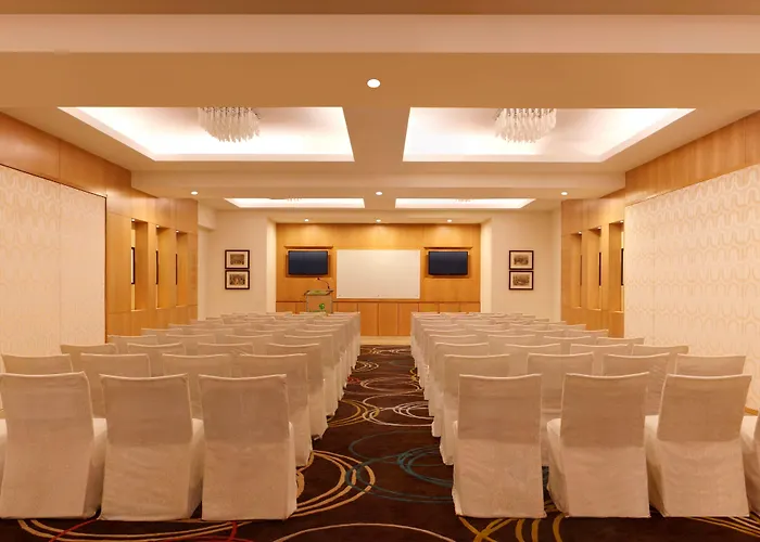 Lemon Tree Premier, Delhi Airport Hotel New Delhi